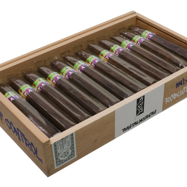 Cavalier Tres Delincuentes Maduro Robusto (5.0"x50)